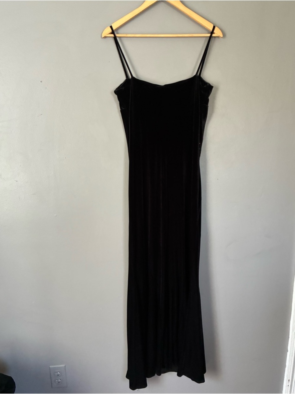 Vintage 90s Black Velvet Beaded Gown Prom dress feminine Size 11/12 fits 10 - Picture 9 of 10